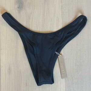 NWT SKIMS signature swim cheeky Tanga bikini bottoms onyx black small